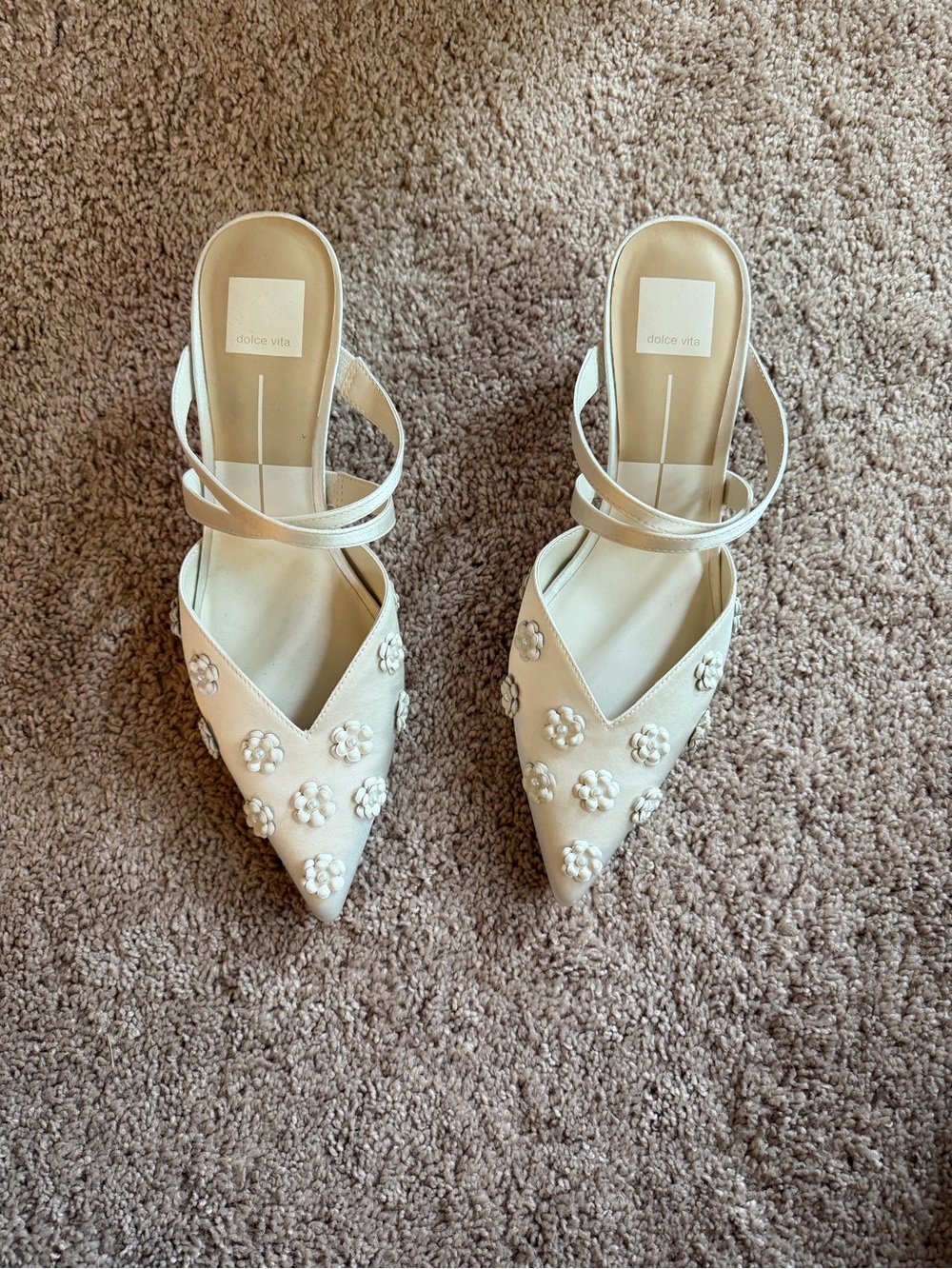 Dolce Vita Cream Pearl-Flower Pointed Slingback Heels